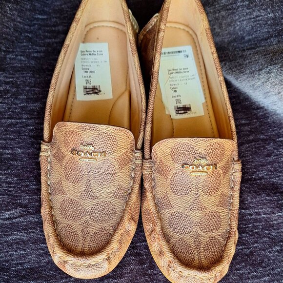 New Woman's Coach Leather Marley Coated Canvas Loafer Shoes Tan Size 6 - Picture 1 of 5